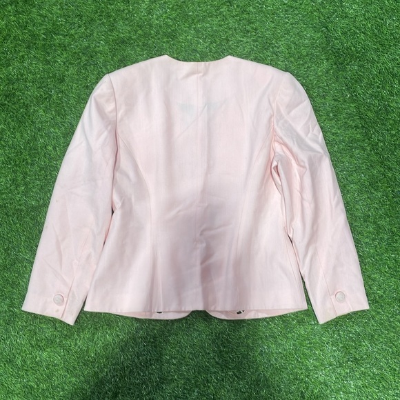 Ladies pink blazer - Picture 2 of 9